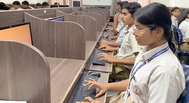 Computer lab at Oxford International Academy